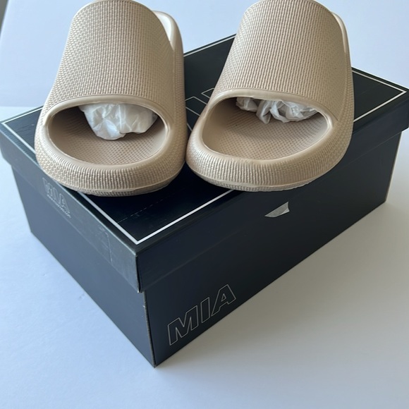 MIA Lexa size 8 new for women - Picture 2 of 7